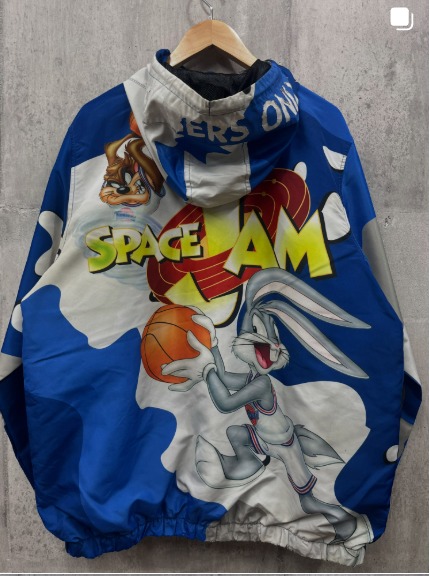スペースジャムのシャツ